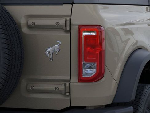 New 2026 Ford Bronco 2-Door AWD/4WD image 23