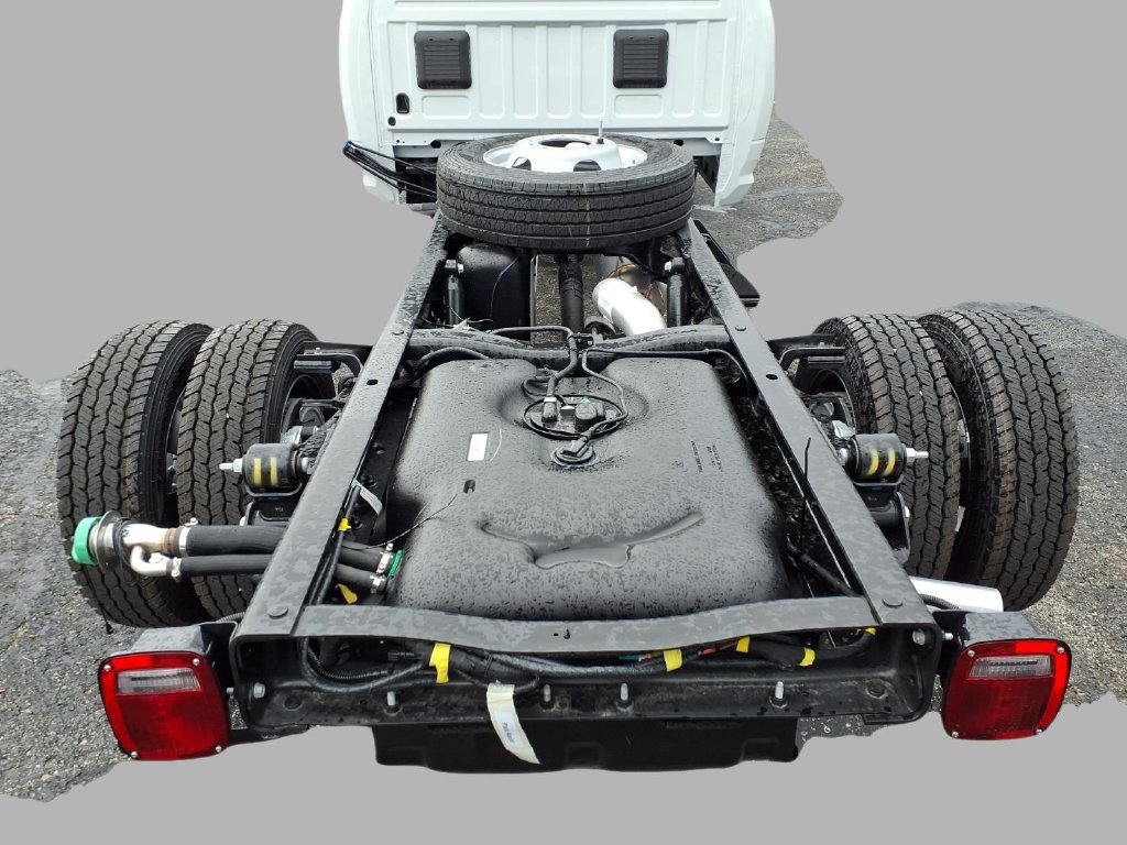 New 2026 RAM 5500 Tradesman AWD/4WD image 25