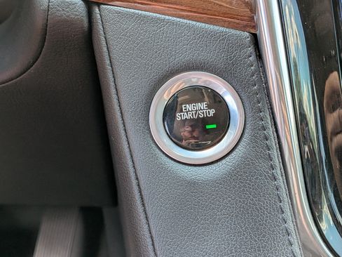 Used 2019 Cadillac Escalade Premium Luxury AWD/4WD image 31