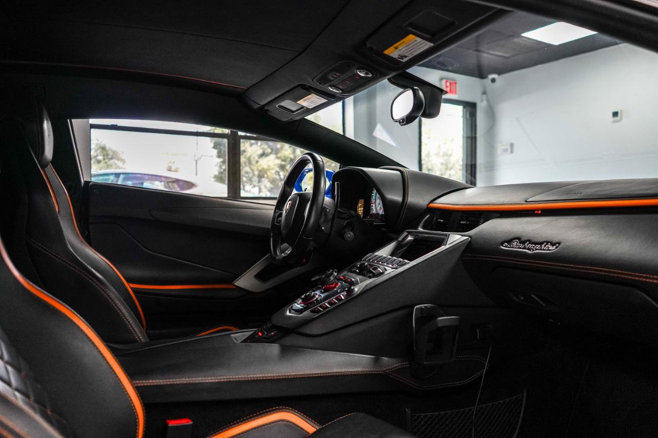 Used 2018 Lamborghini Aventador S AWD/4WD image 17