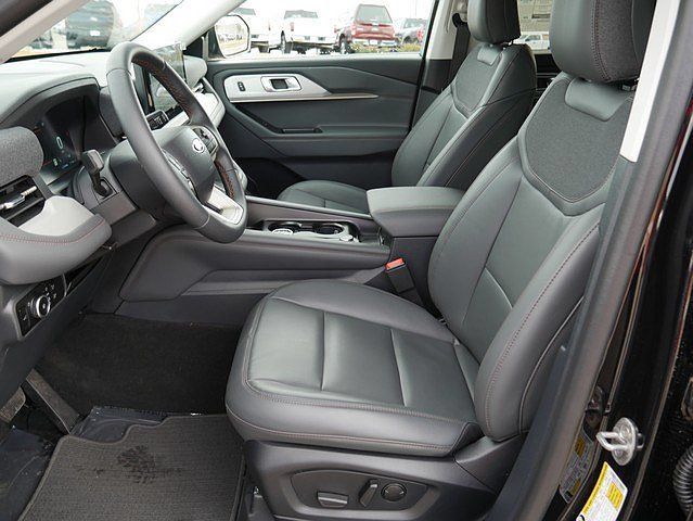 New 2026 Ford Explorer Active w/ Active Comfort Package AWD/4WD image 10