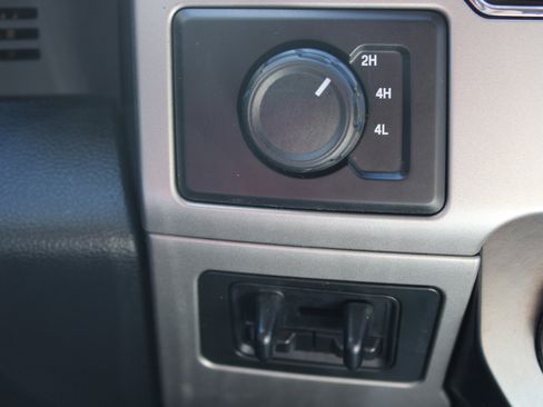 Used 2022 Ford F350 Lariat w/ Camper Package image 25