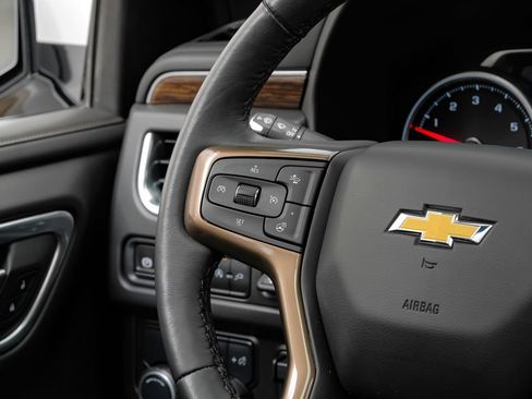 Used 2021 Chevrolet Tahoe High Country w/ Premium Package RWD image 15