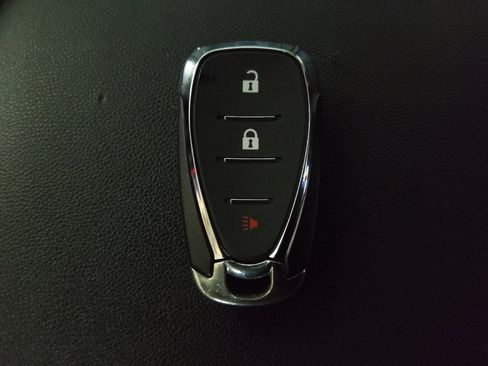 Used 2020 Chevrolet Equinox LT image 32