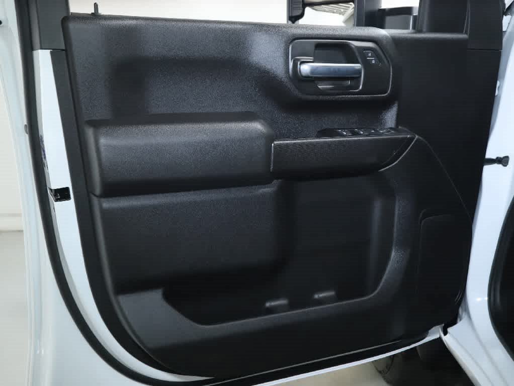 Used 2025 Chevrolet Silverado 2500 Custom w/ Custom Convenience Package AWD/4WD image 15
