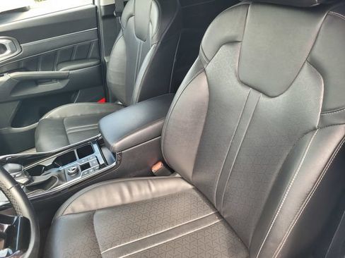 Used 2022 Kia Sorento SX FWD image 13