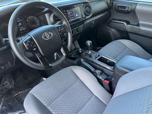 Used 2022 Toyota Tacoma SR5 image 4