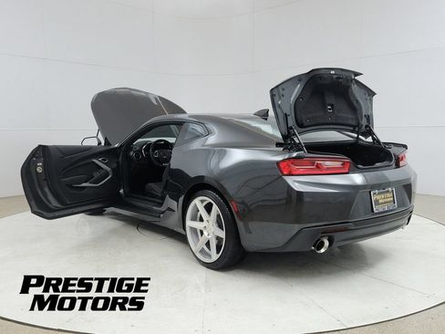 Used 2016 Chevrolet Camaro LT RWD image 11