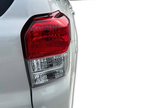 Used 2010 Toyota 4Runner SR5 w/ Convenience Pkg AWD/4WD image 34