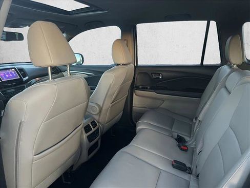 Used 2016 Honda Pilot EX-L image 10