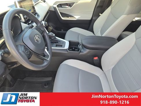 Used 2025 Toyota RAV4 XLE Premium FWD image 15