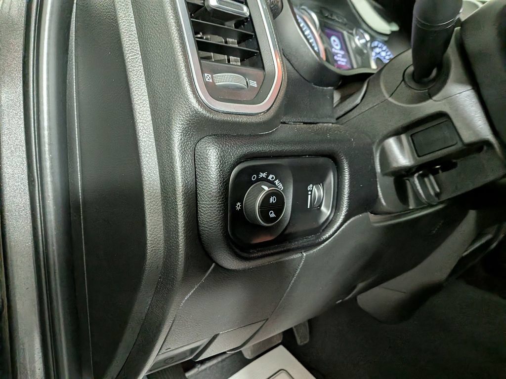 Used 2025 RAM 2500 Big Horn AWD/4WD image 19