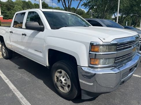 Used 2015 Chevrolet Silverado 2500 LT RWD image 2