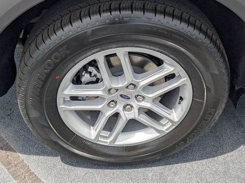New 2026 Ford Explorer Active AWD/4WD image 19