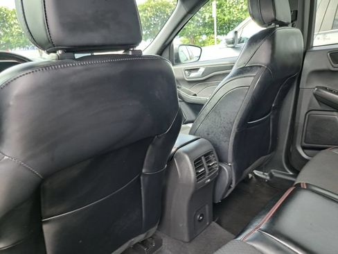 Used 2025 Ford Escape ST-Line FWD image 20