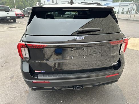 Used 2025 Ford Explorer ST-Line w/ Premium Package AWD/4WD image 6