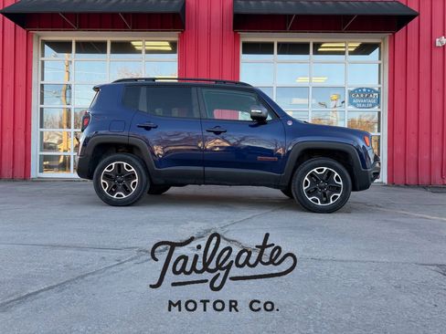 Used 2016 Jeep Renegade Trailhawk image 1