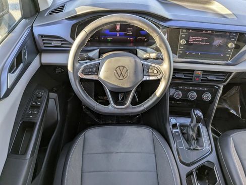Used 2023 Volkswagen Taos SE FWD image 12