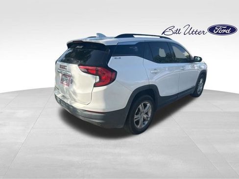 Used 2020 GMC Terrain SLE w/ Driver Convenience Package image 3