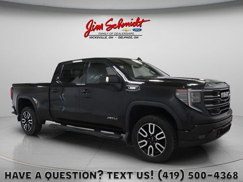 Used 2023 GMC Sierra 1500 AT4 w/ Technology Package AWD/4WD image 1