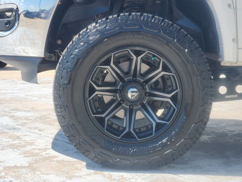 Used 2019 RAM 2500 Limited AWD/4WD image 13