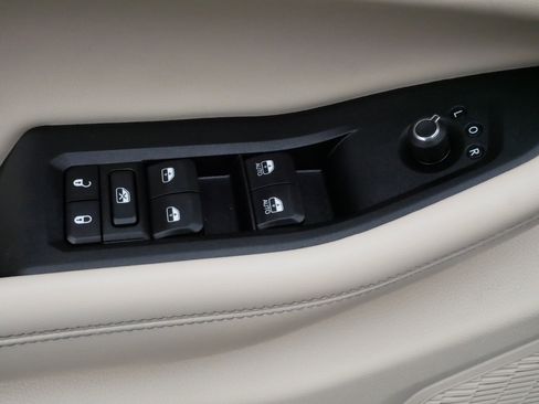 Used 2023 Jeep Grand Cherokee Limited w/ MOPAR Finishing Package image 19