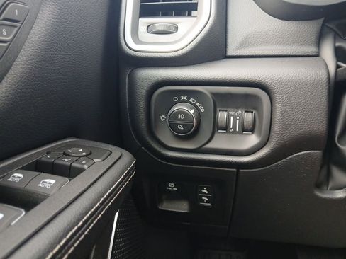 New 2026 RAM 1500 Laramie w/ Chrome Appearance Group image 16