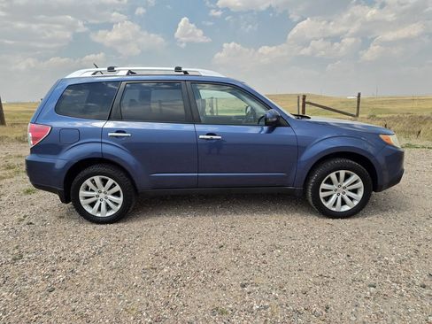 Used 2011 Subaru Forester 2.5X Touring AWD/4WD image 6