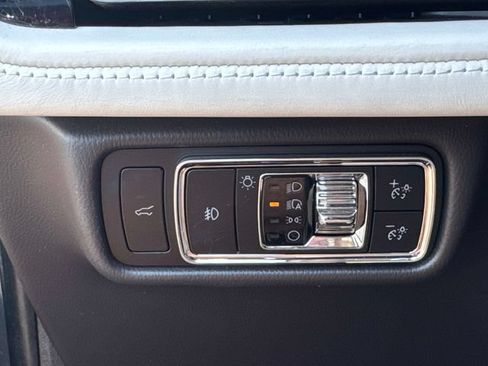Used 2023 Lincoln Aviator Black Label w/ Dynamic Handling Package AWD/4WD image 31
