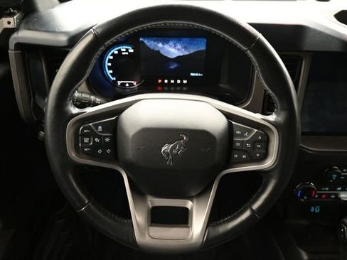 Used 2021 Ford Bronco Outer Banks AWD/4WD image 16