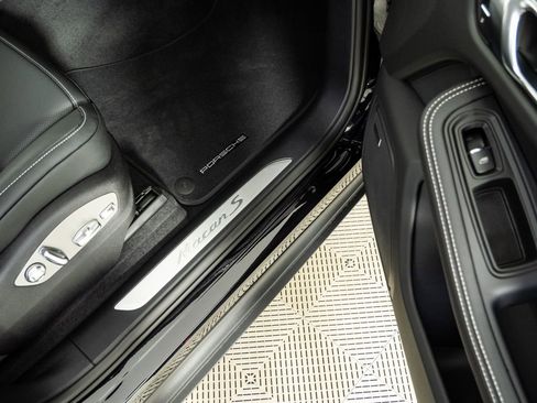 New 2026 Porsche Macan S AWD/4WD image 26