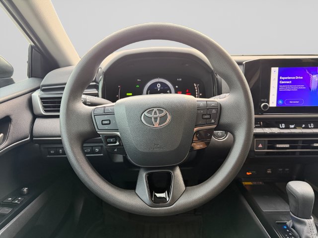 Certified 2025 Toyota Camry LE AWD/4WD image 11
