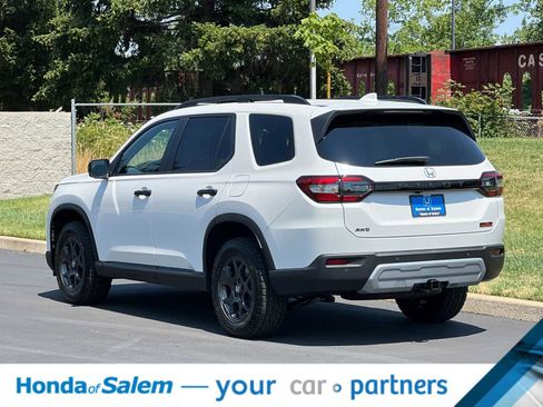 New 2025 Honda Pilot TrailSport image 6
