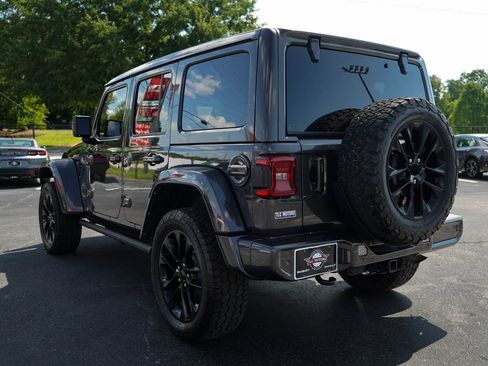 Used 2021 Jeep Wrangler Unlimited Sahara AWD/4WD image 3