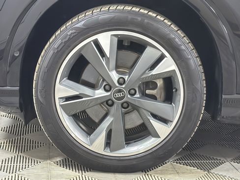 Used 2023 Audi Q4 e-tron Premium Plus w/ Premium Plus AWD/4WD image 25