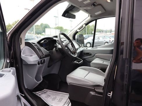 Used 2018 Ford Transit 350 XL RWD image 7