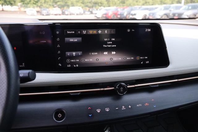 Used 2023 Nissan Ariya FWD image 15