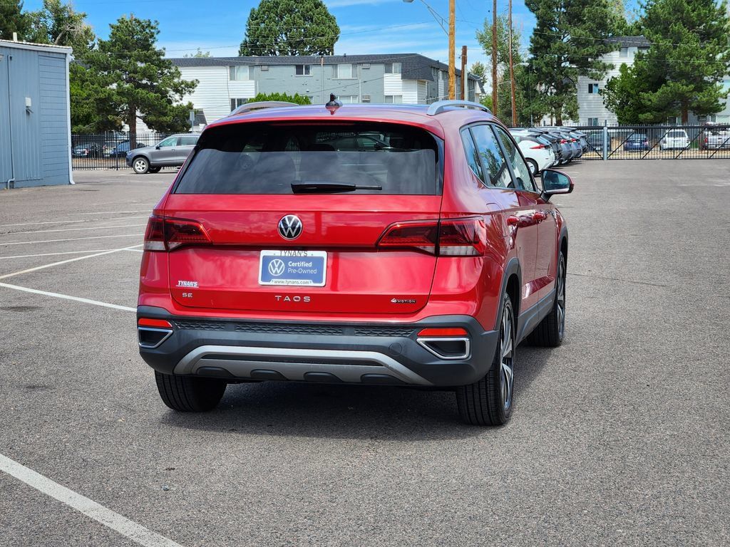 Certified 2023 Volkswagen Taos SE w/ Panoramic Sunroof Package AWD/4WD image 7