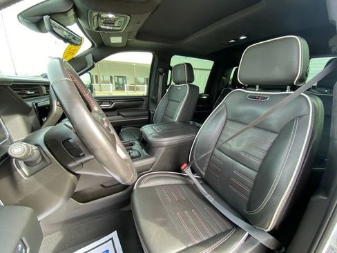 Used 2024 GMC Sierra 2500 AT4X image 14