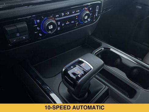 Certified 2022 Chevrolet Silverado 1500 ZR2 w/ Technology Package AWD/4WD image 8