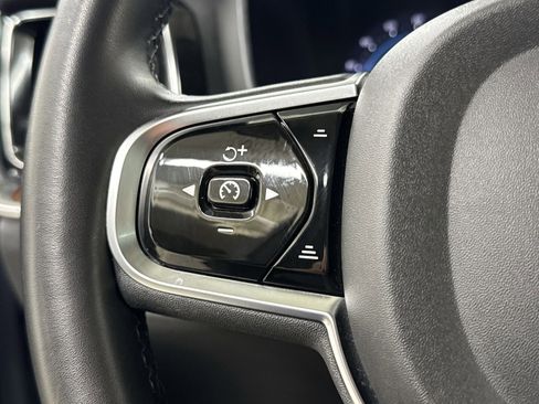 Used 2024 Volvo S60 B5 Plus image 37