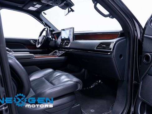 Used 2022 Lincoln Navigator Reserve image 52