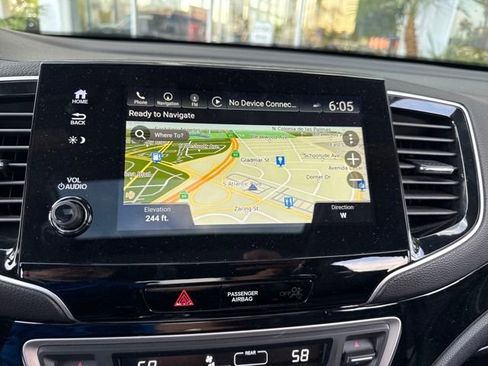 Used 2021 Honda Pilot Touring image 19