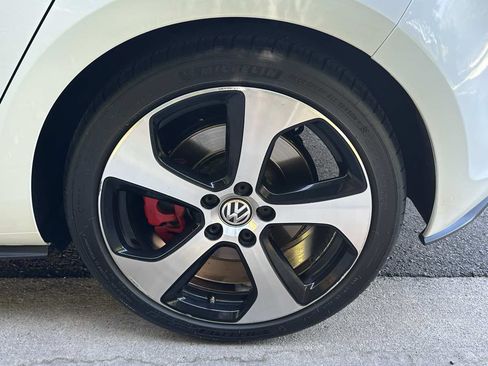 Used 2016 Volkswagen GTI Autobahn w/ Lighting Package (SEL) FWD image 57