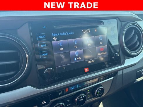 Used 2016 Toyota Tacoma Limited image 10