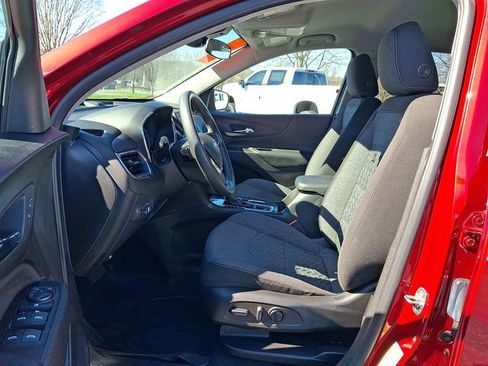 Certified 2023 Chevrolet Equinox LT w/ LPO, Floor Liner Package image 18