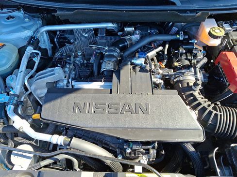 Certified 2025 Nissan Rogue S image 27