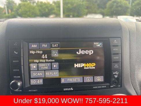 Used 2014 Jeep Wrangler Unlimited Sahara AWD/4WD image 10