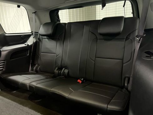 Used 2015 GMC Yukon SLT w/ Open Road Package AWD/4WD image 25