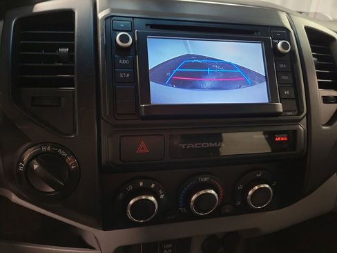 Used 2015 Toyota Tacoma 4x4 Double Cab image 17